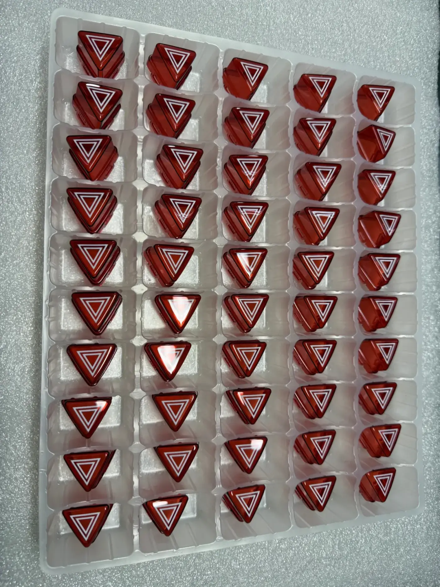 Seria przycisków awaryjnych – produkcja seryjna