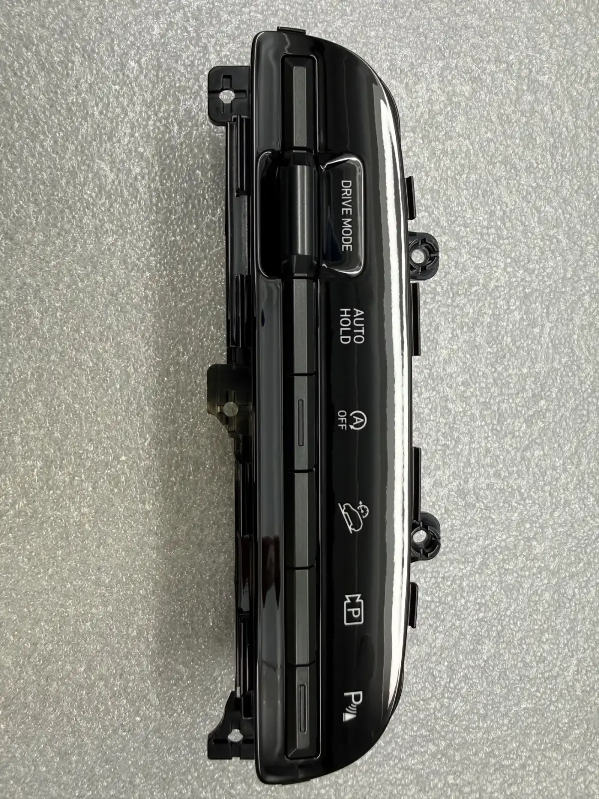 Panel Drive Mode w wykończeniu piano black